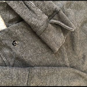 EUC LULU LEMON REVERSIBLE LONG SLEEVE